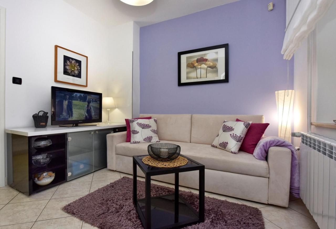 Apartments Lavizatic 포레치 외부 사진