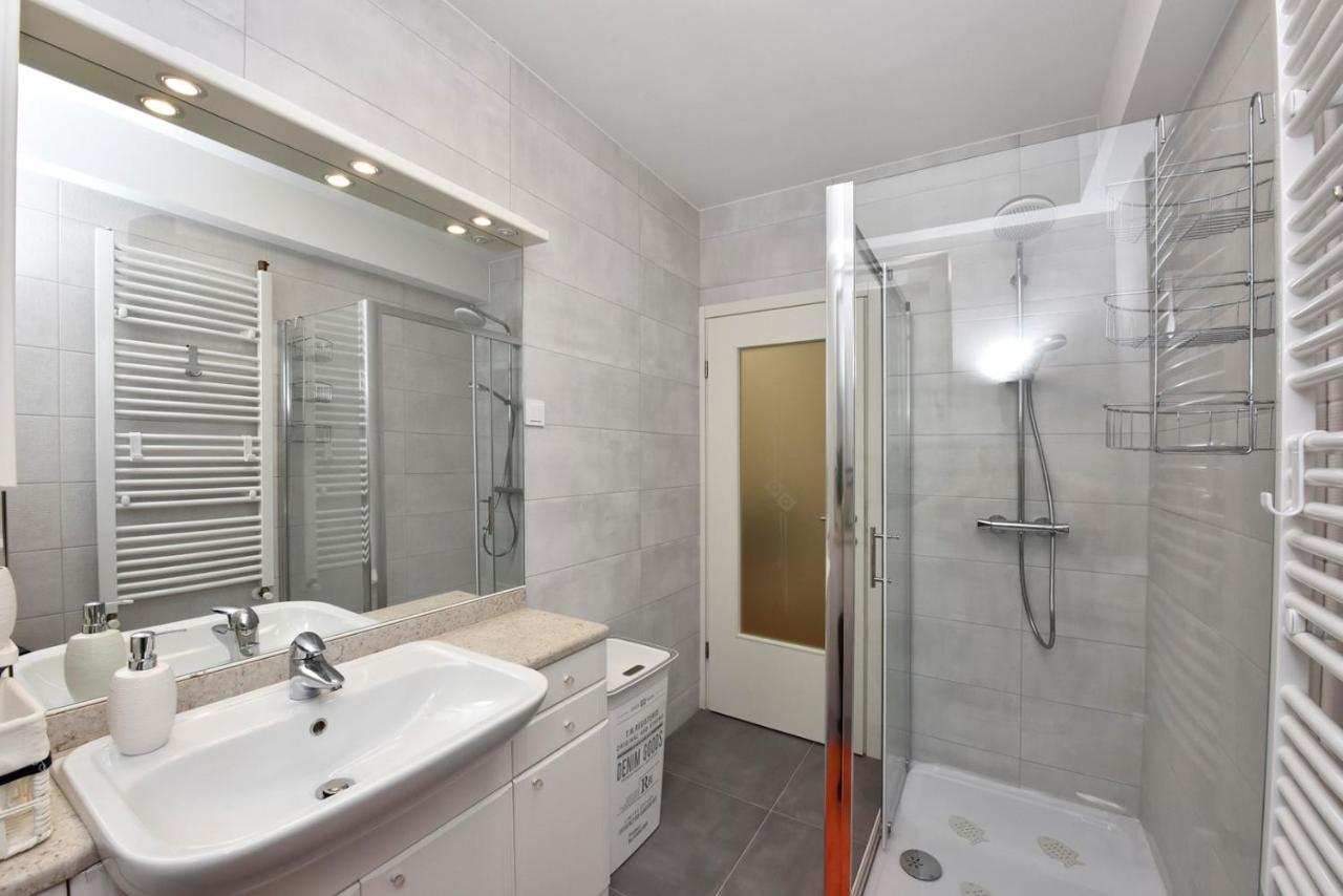 Apartments Lavizatic 포레치 외부 사진
