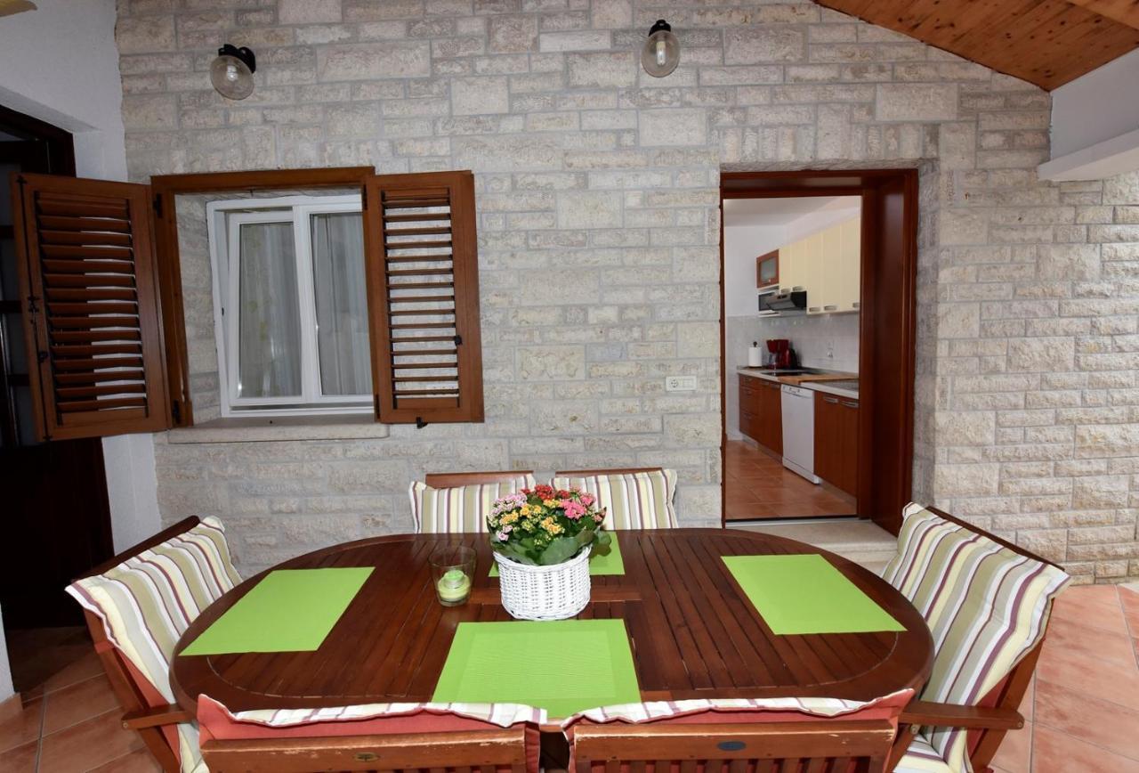 Apartments Lavizatic 포레치 외부 사진