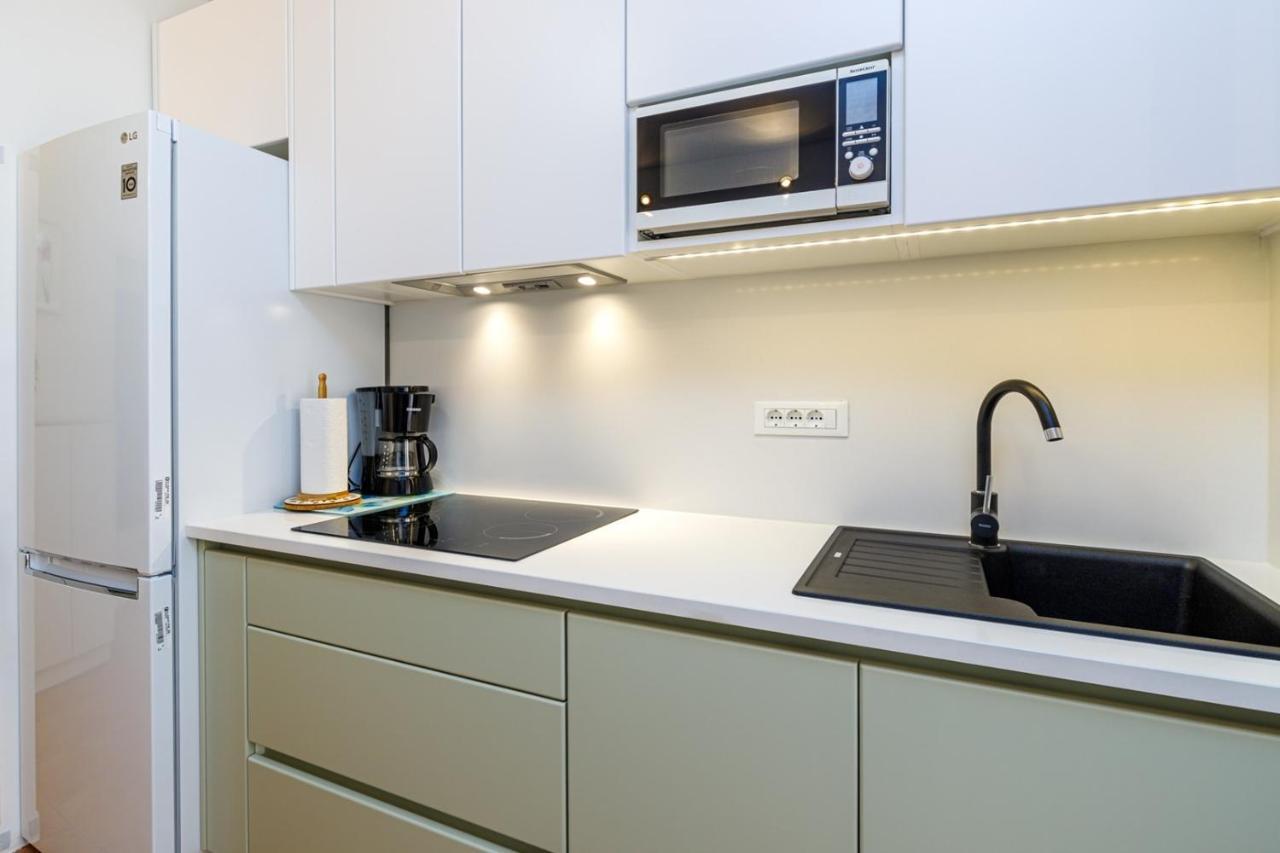 Apartments Lavizatic 포레치 외부 사진