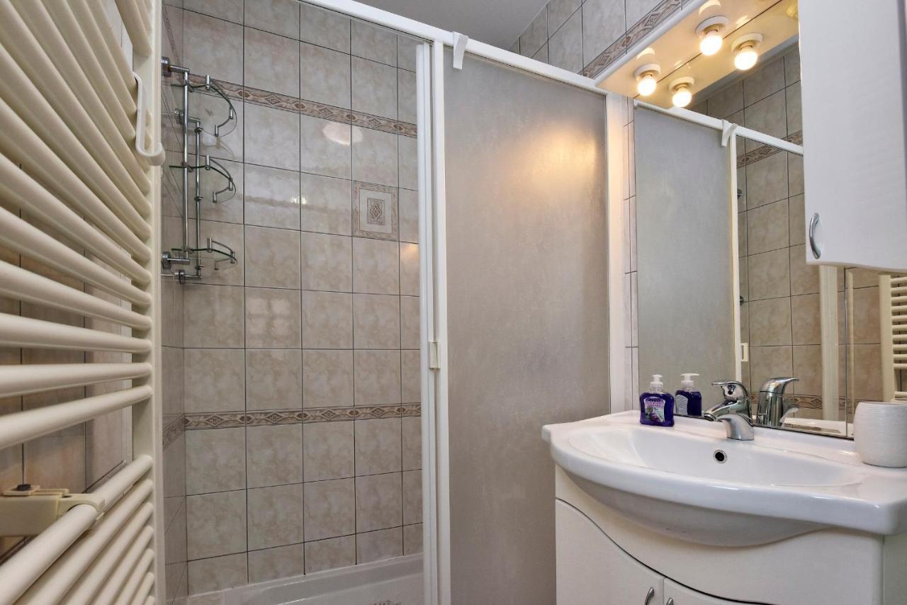 Apartments Lavizatic 포레치 외부 사진
